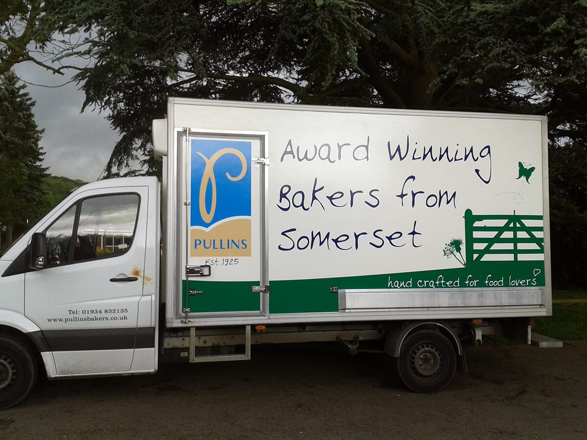 Luton Van Sign Writing